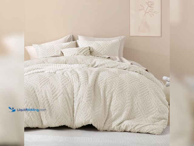 Lot 49-5453679 - Litanika California King Comforter Set Beige, 3 Pieces Cream Tufted Boho Farmhouse Bedding Comforter...