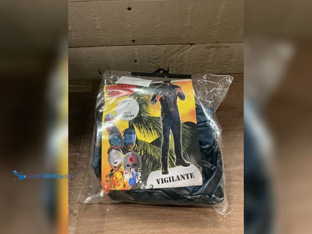 Lot 49-5435791 - DC~The Suicide Squad~Vigilante Size: Adult Standard 2 PC Cosplay Costume Unused