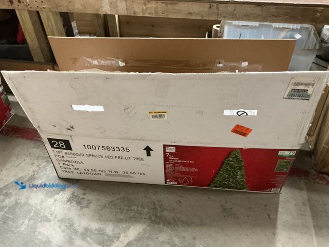 Lot 49-5464100 - 7.5ft Barbour Spruce LED Pre-Lit Tree (tested works) Used