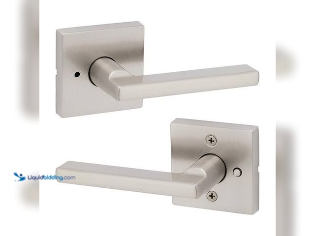 Lot 49-5542960 - Kwikset
Halifax Square Satin Nickel Privacy Bed/Bath Door Handle with Lock Unused 2pk