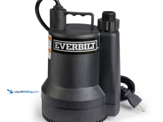 Lot 49-5408384 - Everbilt 1/6 HP Plastic Submersible Utility Pump. Used