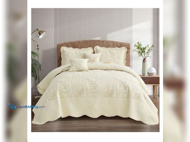 Lot 49-3432502 - Botanical Oversized Bedspread King Size - Leaves Pattern Stitching Quilt Set - Elegant & Fresh Style...