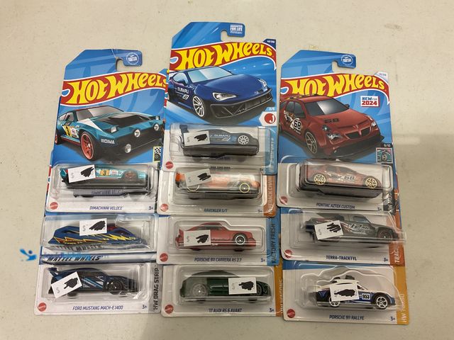 Lot 49-2009215 - Other WOW AN AMAZING LOT OF 10 1:64 SCALE DIECAST CARS FROM VARIOUS YEARS AND TYPES INCLUDING PORCHE...