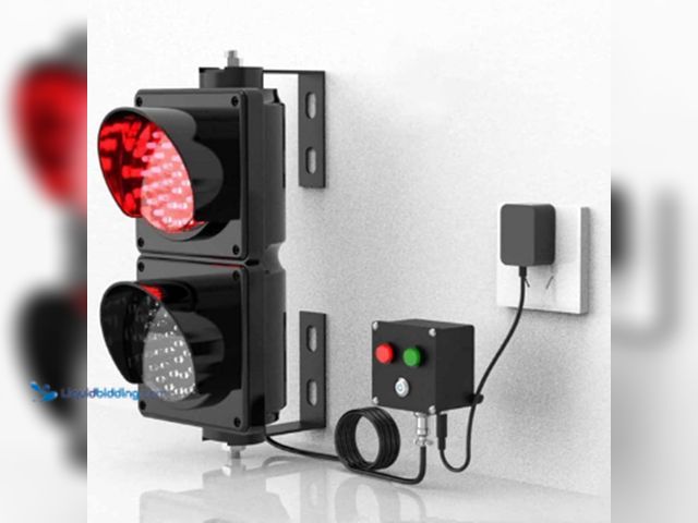 Lot 49-5539969 - Industrial LED Traffic Light, 2-Light Red/Green Loading Dock Traffic Lights, 4 Inch Industrial Stop/...