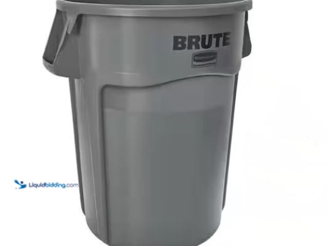 Lot 49-3614810 - Rubbermaid Commercial Products BRUTE 44 Gal. Grey Vented Plastic Outdoor Trash Can For Restaurants/O...