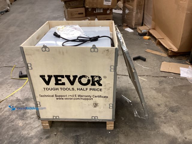 Lot 49-5414444 - VEVOR Commercial Ice Maker, 360LBS/24H Ice Making Machine with 330.7LBS Large Storage Bin, 700W Auto...
