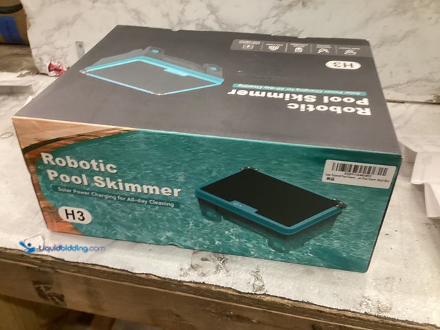 Lot 49-5551721 - Robotic Pool Skimmer, Used with charger