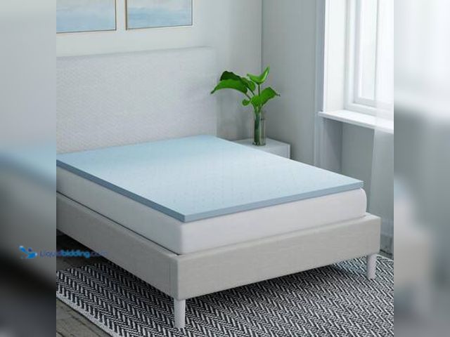 Lot 49-5539857 - StyleWell 2 in. Gel Infused Memory Foam Twin Mattress Topper. Model # THD-MFVT-2T. Unused