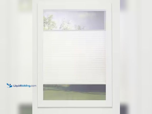 Lot 49-5490147 - Perfect Lift Window Treatment
White Cordless Top-Down Bottom-Up Light Filtering Eco Polyester Cellu...