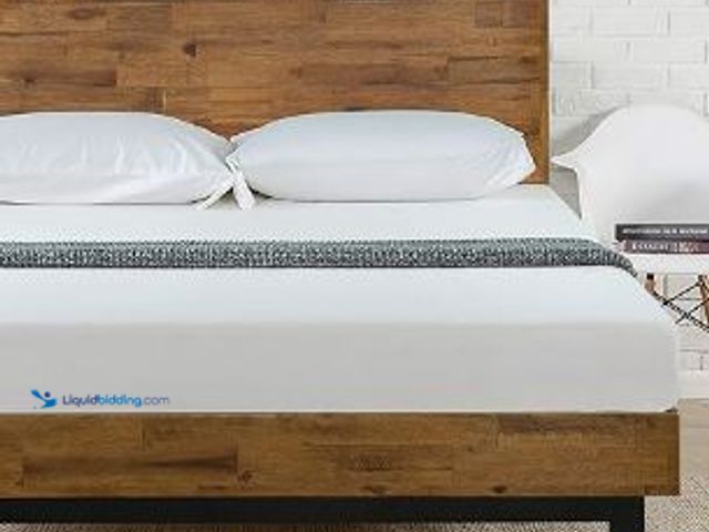 Lot 49-3464344 - ZINUS Tricia Wood Platform Bed Frame with Adjustable Headboard, Wood Slat Support with No Box Spring...
