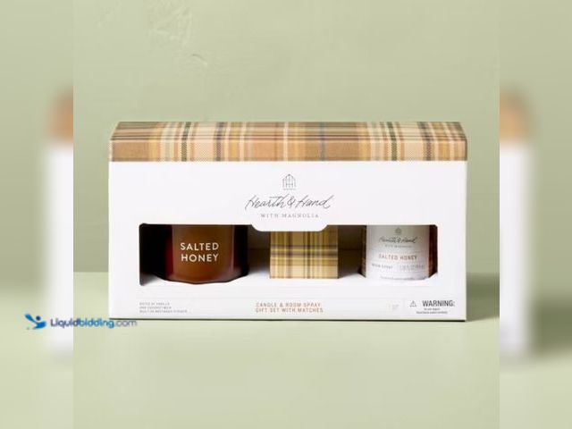 Lot 49-5453707 - Lot of 2. 3pc Gift Set with 7oz Jar Candle, 3.38 fl oz Room Spray, and 5.1cm Matches - Hearth & Hand...