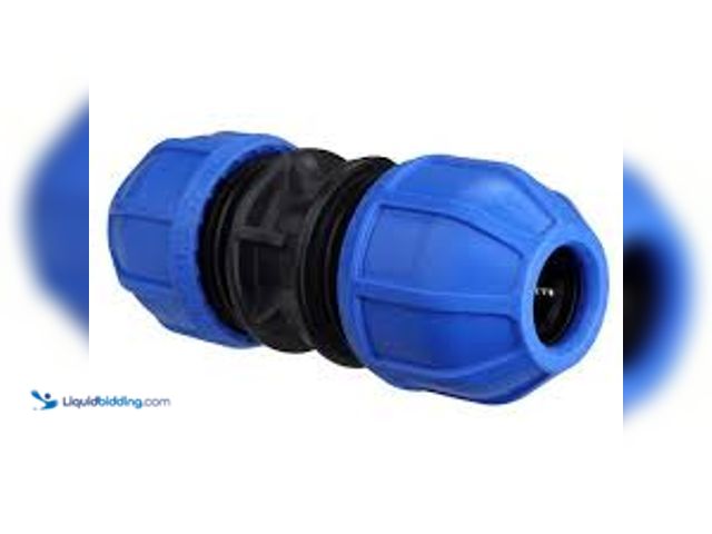 Lot 49-5461301 - IPEX 3/4"-1" Polyethylene UTC (Universal Transition Coupling) Compression 83"-1.06". Model # 255401....
