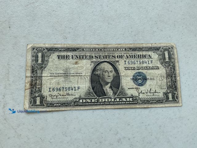 Lot 49-1804342 - 1935 D BLUE SEAL UNITED STATES ONE DOLLAR SILVER CERTIFICATE.