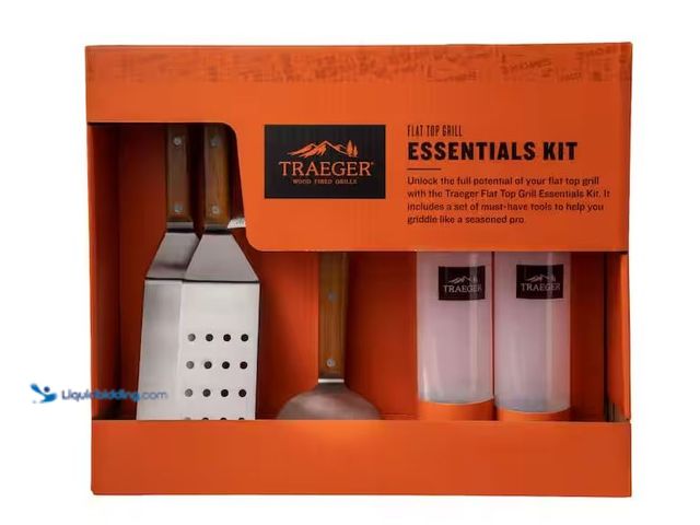 Lot 49-1576273 - Traeger 5-Piece Flat Top Griddle Tool Set with Wooden Handles Model # BAC733, Unused, Factory Packed...