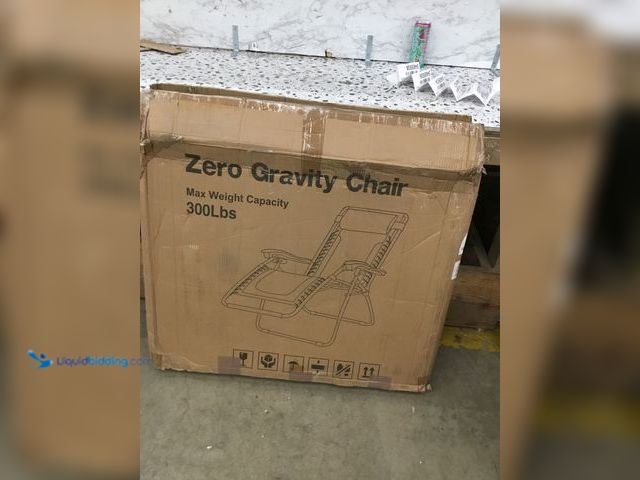 Lot 49-5450652 - Zero Gravity Chair 29 inch (Gray) Item is used.