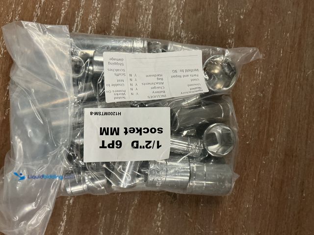 Lot 49-5487021 - Husky 1/2''D Socket 31pc Set. Unused