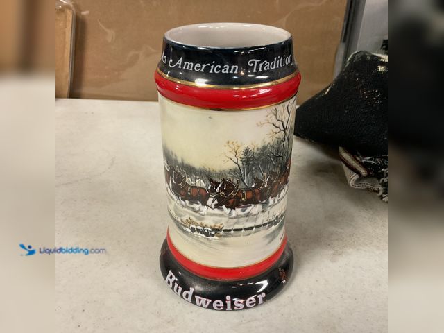 Lot 49-5467335 - Other 1990 BUDWEISER CLYDESDALES BEER STEIN MUG NO BOX COLLECTIBLE