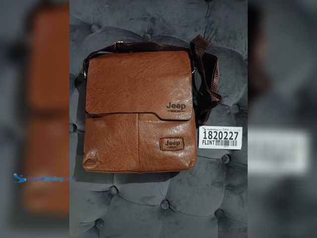 Lot 49-1820227 - 1 New Men's Letter Pu Leather Zipper Shoulder Bag- Light Brown