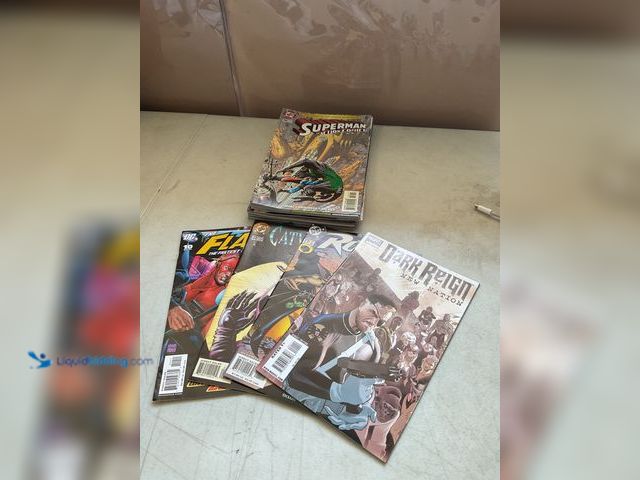 Lot 49-5451649 - Other LOT OF 20 COLLECTIBLE COMIC BOOKS FROM DC, MARVEL AND MORE INCLUDING DARK REIGN, ROBIN, CATWOM...