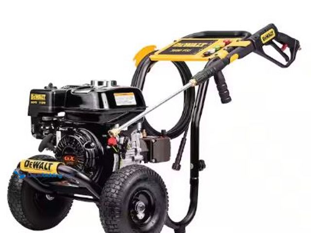 Lot 49-1517062 - DEWALT
3600 PSI 2.5 GPM Cold Water Gas Professional Pressure Washer with HONDA GX200 Engine, Model ...