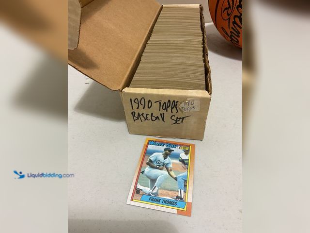 Lot 49-1835309 - Other 1990 TOPPS BASEBALL FACTORY BOX SET INCLUDING FRANK THOMAS ROOKIE AND MORE #COINS0723
