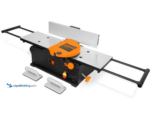 Lot 49-2004612 - WEN 10-Amp 8-Inch Spiral Benchtop Jointer with Extendable Table, Model #JT833H, Used, Has attachment...
