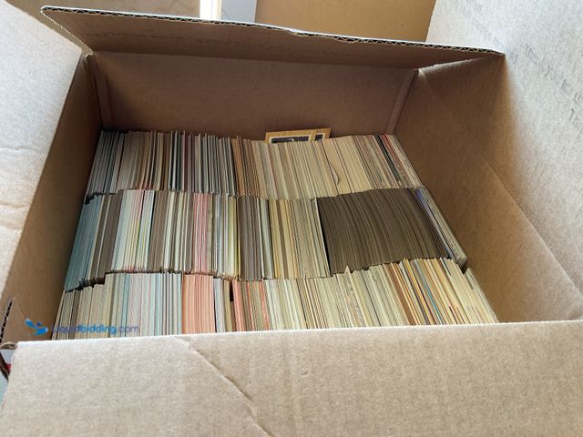 Lot 49-1975495 - Other LARGE BOX FULL OF 2000+ SPORT CARDS VARIOUS YEARS AND TYPES LOADED WITH STARS AND HALL OF FAME...