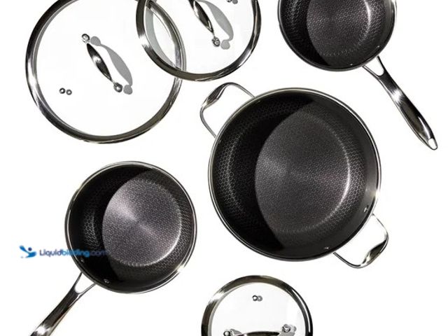 Lot 49-3539510 - HexClad 6-piece Saucepan Set Unused