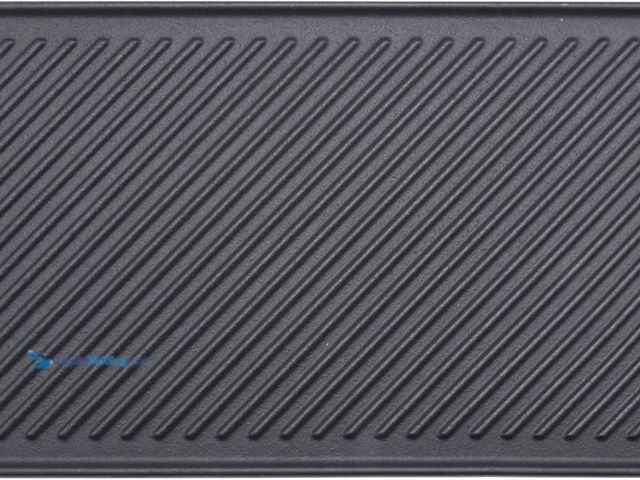 Lot 49-5453037 - GGC Cast Iron Reversible Grill Griddle for Stove Top, Flat Griddle for Gas Grills, Flat and Ribbed D...