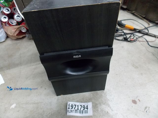 Lot 49-1971794 - 1 RCA RT2280 Sub Woofer RCA Subwoofer Used In Fair Condition Does Have Some Ware And Tear, Tested An...