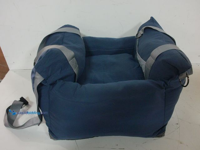 Lot 49-1572206 - Small Dark Blue Dog Car Seat With Removable Cover, Slightly Used  Ref#AmaBlue0114