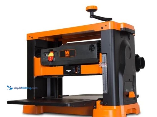Lot 49-2004669 - WEN 15-Amp 13-Inch Three-Blade Benchtop Thickness Planer, Model #PL1303 , Used, Dirty, Powers on.   ...