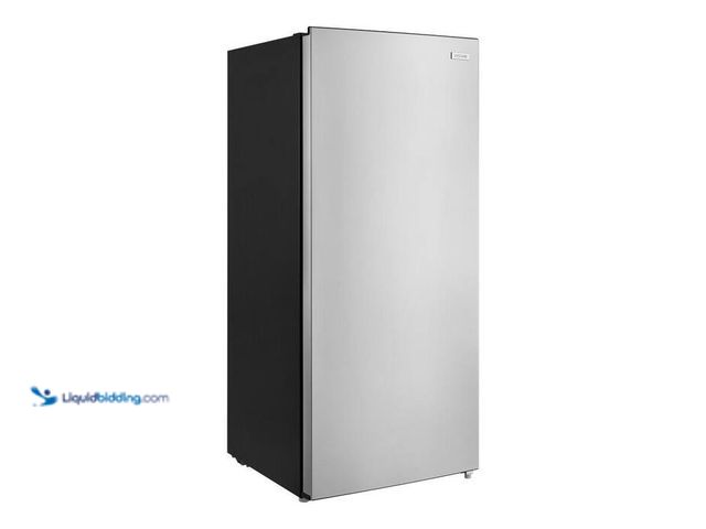 Lot 49-2004266 - Vissani 7.1 cu. ft. Manual Defrost Convertible Upright Freezer in Stainless Steel Look, Model # MDUF...