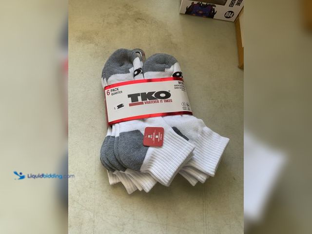 Lot 49-5451673 - Other BRAND NEW TKO WHATEVER IT TAKES 6 PACK QUARTER SOCKS MENS SIZE 10-13 WHITE COLOR