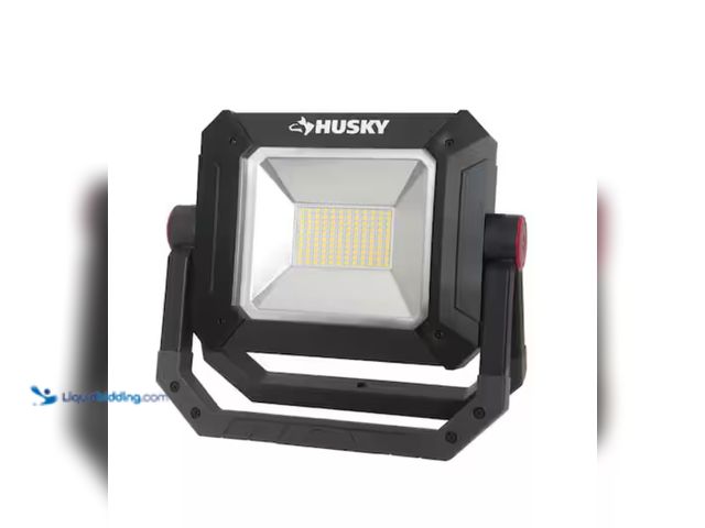 Lot 49-2000191 - Husky 5000 Lumens LED Rechargeable Work Light, Model # EL2206-50W7, Slightly used, No USB charger, U...