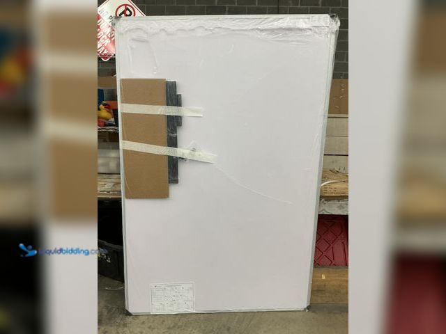 Lot 49-5489132 - Whiteboard. 71 x 47 inches. New.