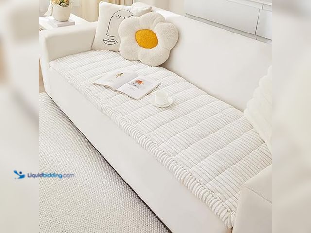 Lot 49-5448522 - Couch Cover for Dogs Washable, Fuzzy Pet Couch Covers for 3 Cushion Sofa Pet Friendly, Non Slip Sofa...