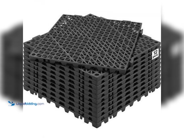 Lot 49-5549854 - 12 pc Interlocking Var Service Mat 12" x 12", anti slip. . Unused