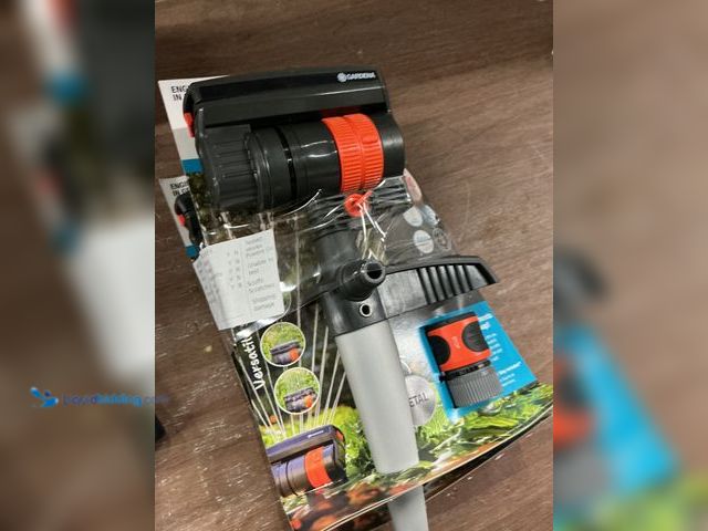 Lot 49-3539486 - Sprinkler
ZoomMaxx Oscillating Sprinkler On Metal Spike 2400 Sq Ft. Coverage (2packs) New