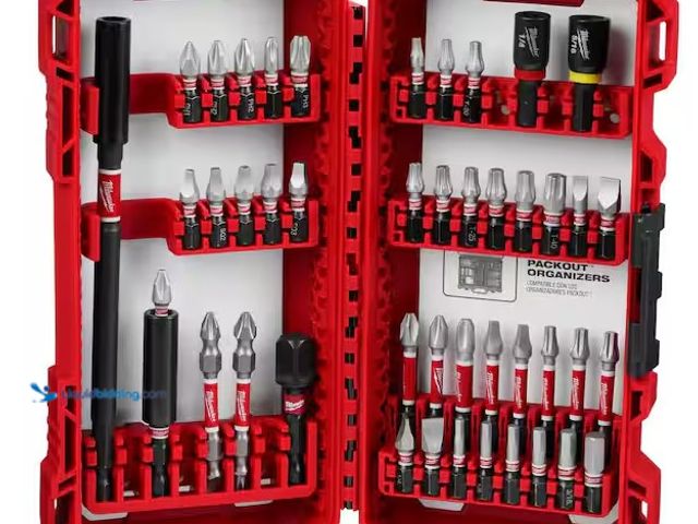 Lot 49-3639302 - Milwaukee SHOCKWAVE Impact Duty Alloy Steel Screw Driver Bit Set (45-Piece), Model: 48-32-4023, Unus...