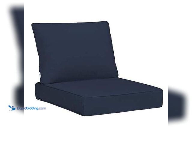 Lot 49-5552141 - Classic Accessories Blue Outdoor Cushion. 22.5in. Used slightly