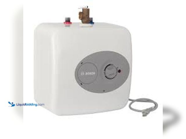Lot 49-5415011 - Bosch 2.5 Gal. Electric Point-of-Use Water Heater. Model # ES 2.5. Slightly Used