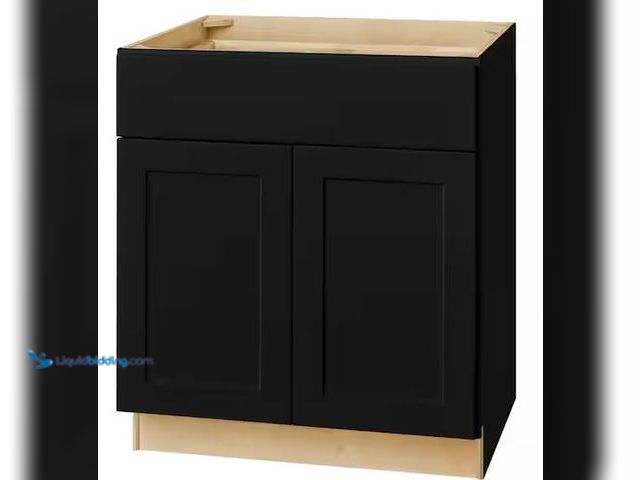 Lot 49-5478548 - Hampton Bay
Avondale 30 in. W x 24 in. D x 34.5 in. H Ready to Assemble Plywood Shaker Base Kitchen...