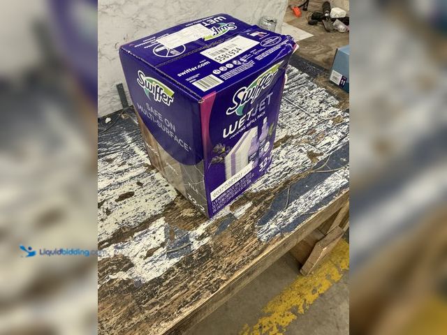 Lot 49-5581934 - Swiffer WetJet Refill Pack, Lavender (32 Pads + 2 Bottles) Model # 030772091159 New