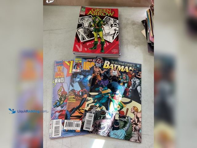 Lot 49-1810393 - COLLECTIBLE 20 COLLECTIBLE COMIC BOOKS FROM DC, MARVEL AND MORE