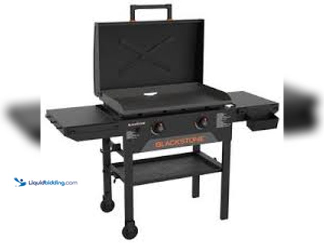 Lot 49-5414916 - Blackstone 28" Original Omnivore Griddle with Hood 2 -Burner Liquid propane Flat Top Grill. Model #2...