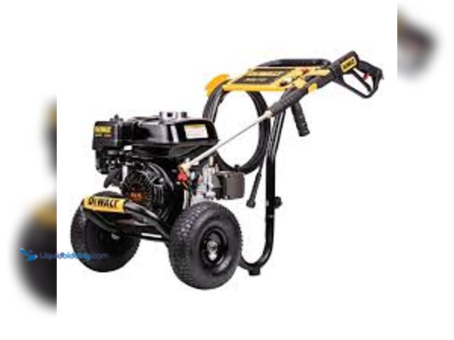 Lot 49-5476868 - DEWALT 3600 PSI 2.5 GPM Cold Water Gas Professional Pressure Washer with HONDA GX200 Engine. Model #...