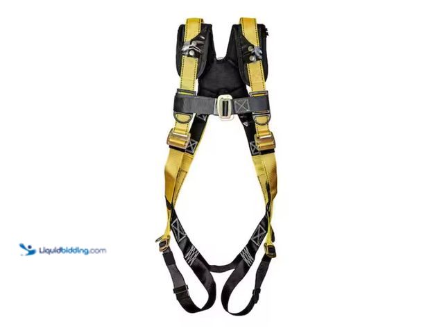 Lot 49-1567938 - Guardian Fall Protection Sz. M-L Seraph Universal Harness, Model # 11160, New.   Ref#SBS0114