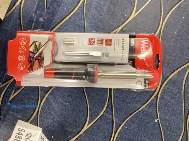 Lot 49-5486901 - Weller
80-Watt Corded Soldering Iron Kit with Power Grip Internet # 317651944
Model # WLIRPK8012A ...