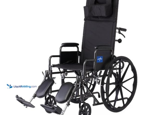 Lot 49-5453390 - Medline Reclining Wheelchair with Desk-Length Arms, Nylon, 18" Wide. [Model: KR188N21E] Unused